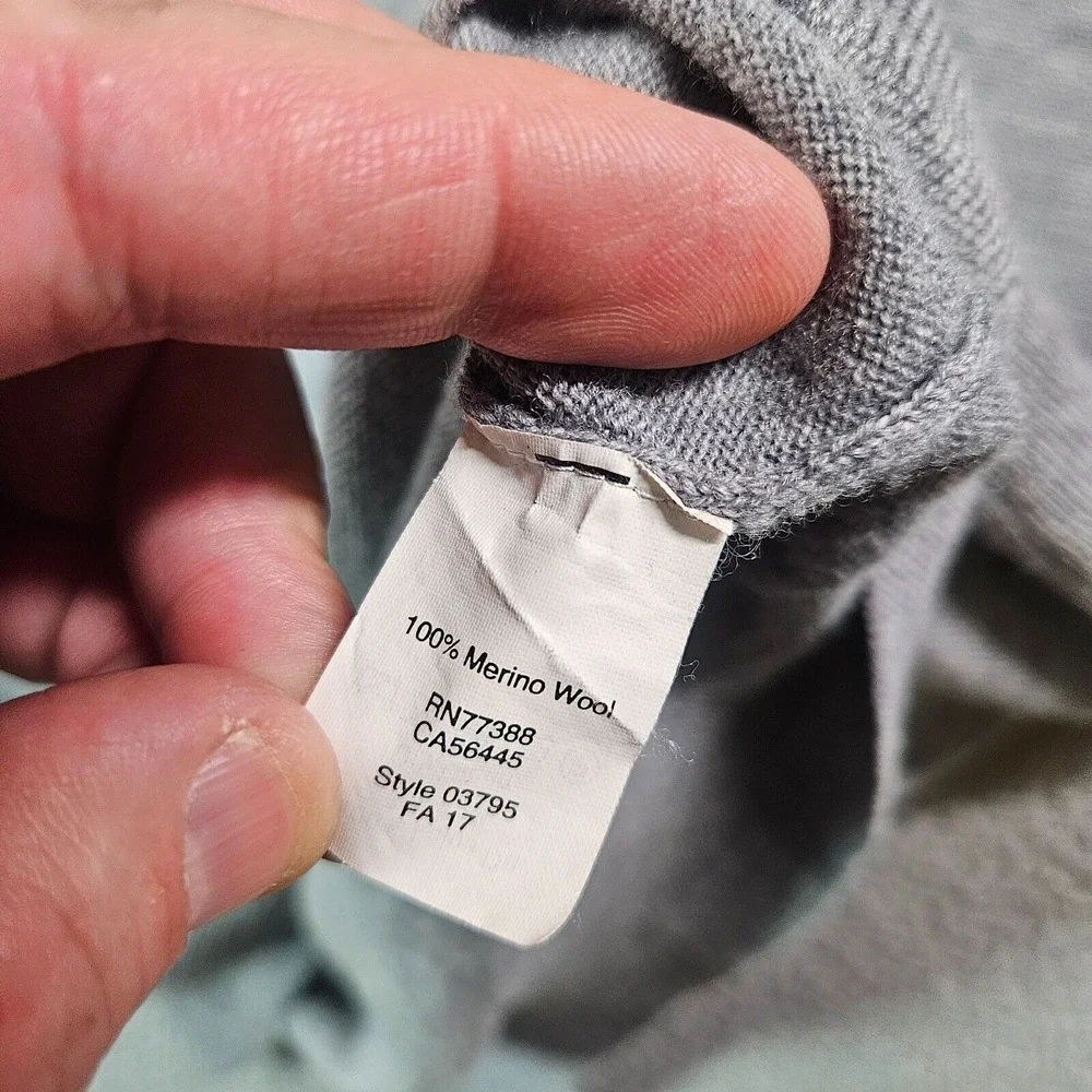 J Crew 100% Merino Wool Sweater Men XL V-Neck Gray Pullover‎